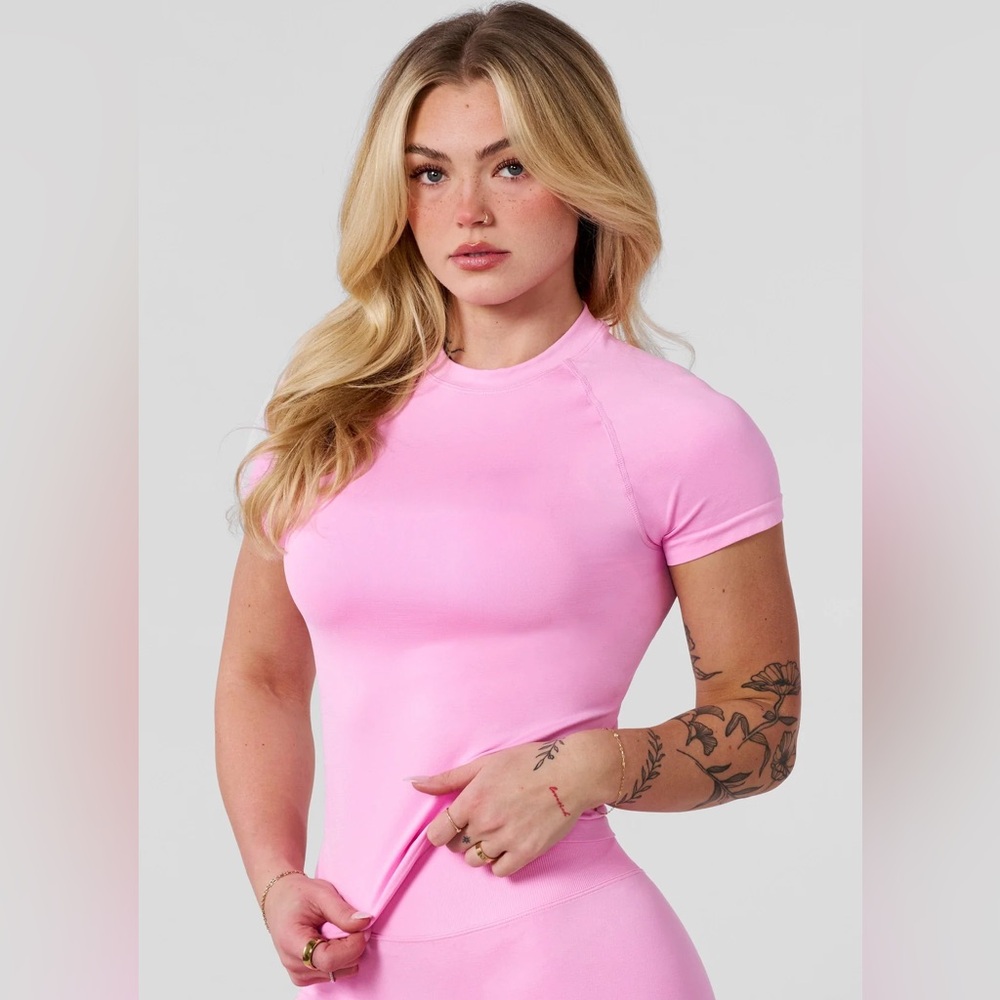 YoungLA For Her Legacy Seamless Short Sleeve Top
